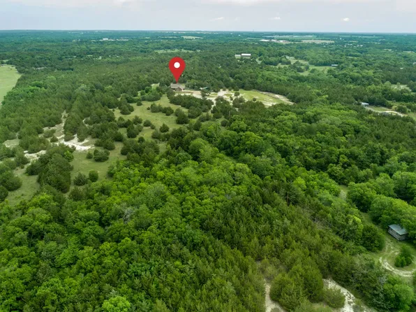 171 Chestnut Rd, Whitewright, TX 75491