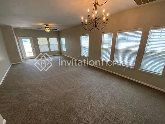 5th image of 6286 Pendragon Pl