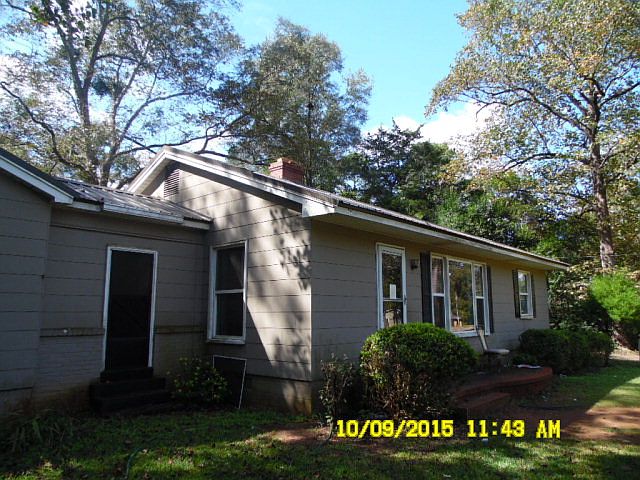 2nd image of 218 Woodlawn Dr