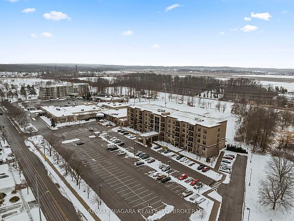 3rd image of 141 Vansickle Rd #308