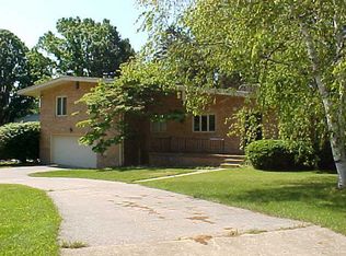 2839 Westchester Rd, Lansing, MI 48911