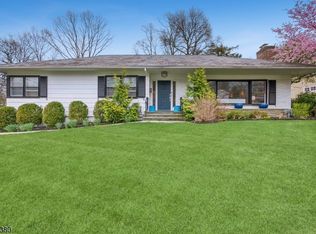 101 Essex Rd, Summit City, NJ 07901