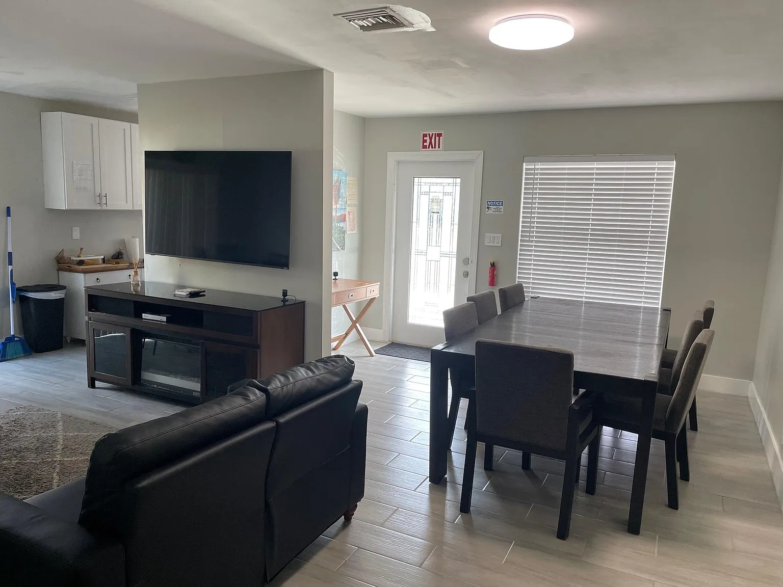4 bed, 3.0 bath, 5000 sqft, $1,416 — Photo 4