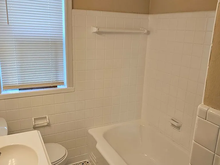 1636 Quendo Ave — Photo 20