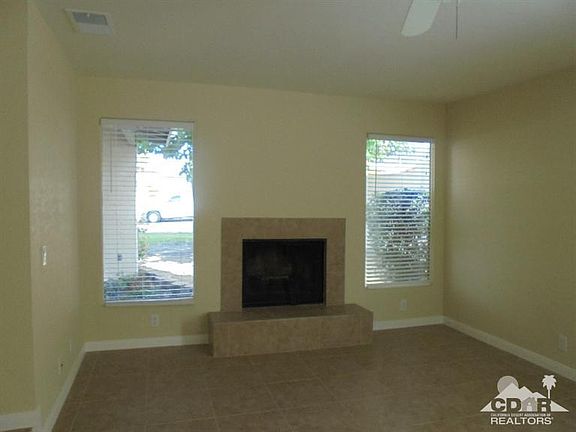 4th image of 52185 Avenida Juarez