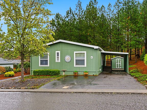 5th image of 10400 SE Cook Ct Unit 4