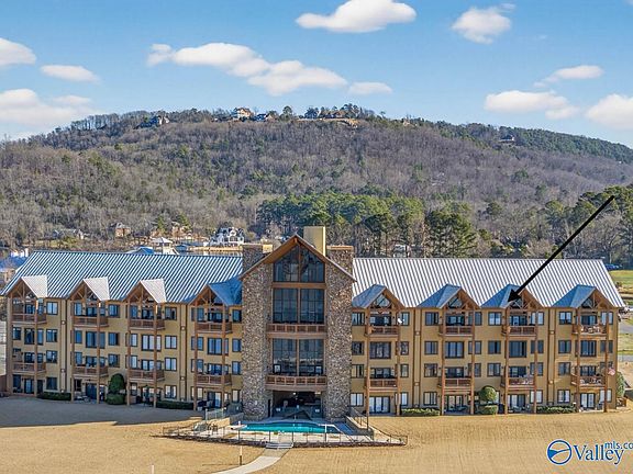4th image of 7052 Val Monte Dr #406