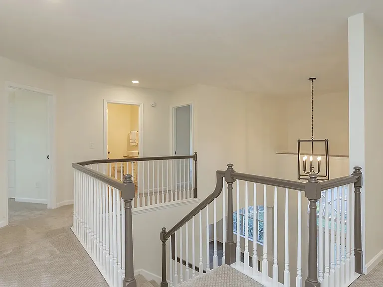 1409 Cedarway Ln — Photo 6