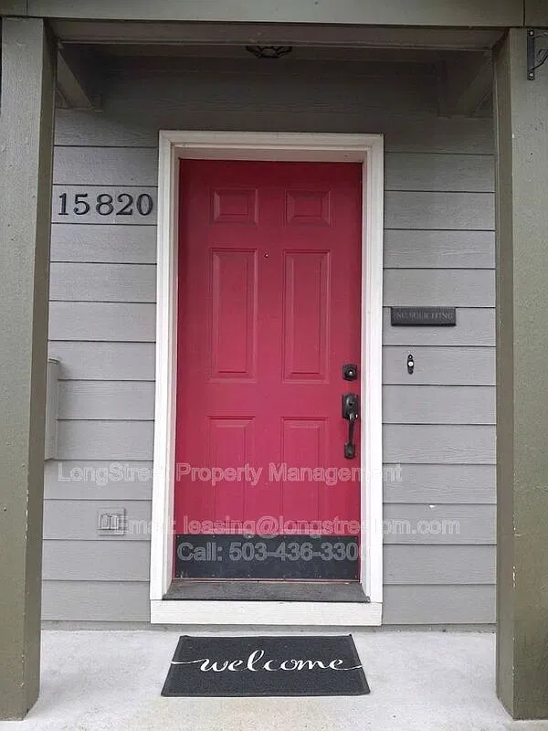3 bed, 2.5 bath, 1455 sqft, $2,495 — Photo 2
