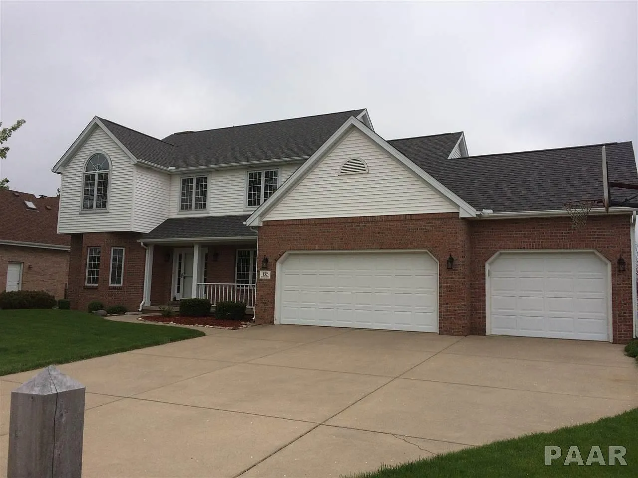 132 Knollcrest Ave photo 1