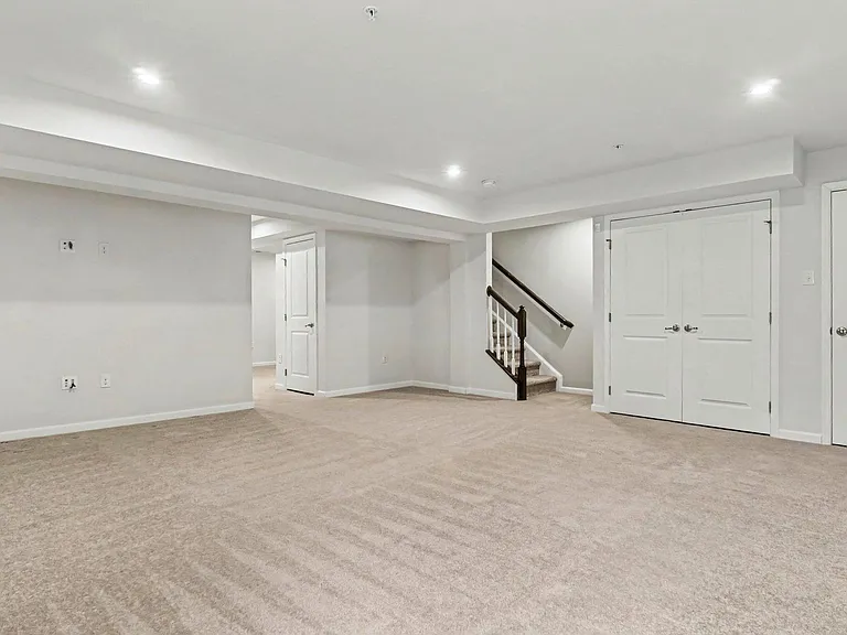165 Peter Ln — Photo 19
