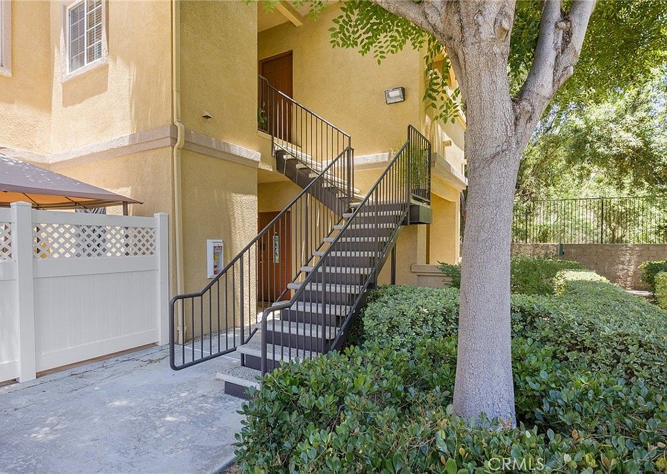 1st image of 41410 Juniper St Unit 724