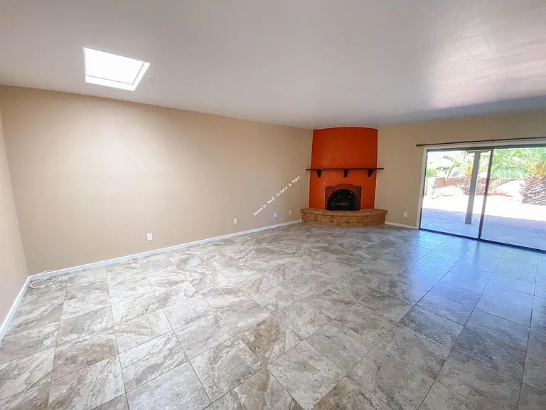 4555 N Camino Campero — Photo 6