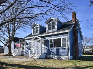 8 Island Pond Rd, Pelham, NH 03076