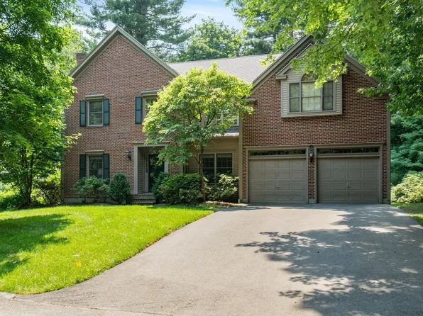 38 Upwey Rd, Wellesley, MA 02481