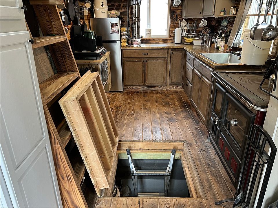 10th image of this home