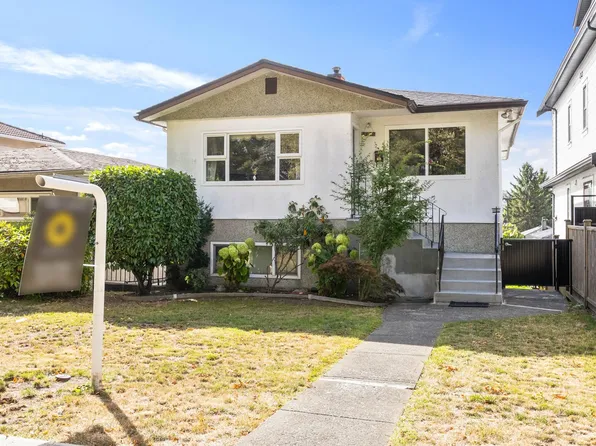 3350 E 8th Ave, Vancouver, BC V5M 1X9