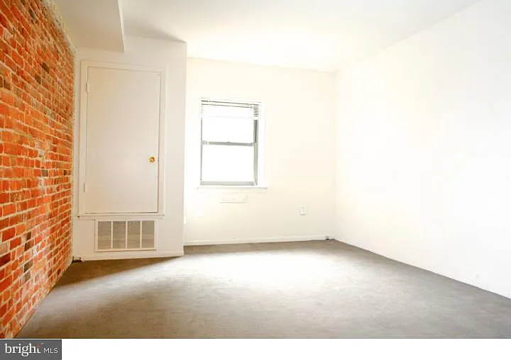 2031-3 South St #207 — Photo 6