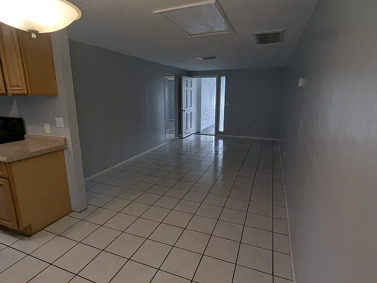 4906A 21st St W — Photo 16