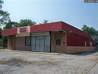 1st image of 3900 Broadway