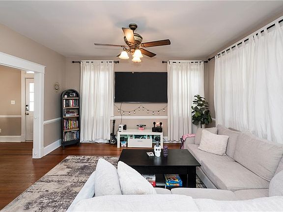 4th image of 1601 Ashland Ave