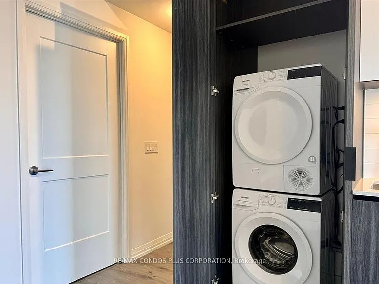 28 Widmer St #3126 — Photo 18