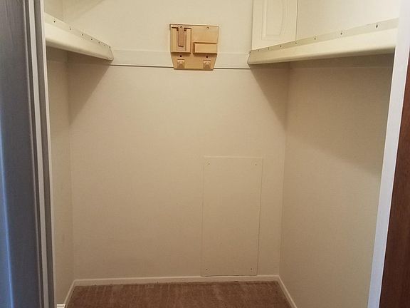 Large entry Closet