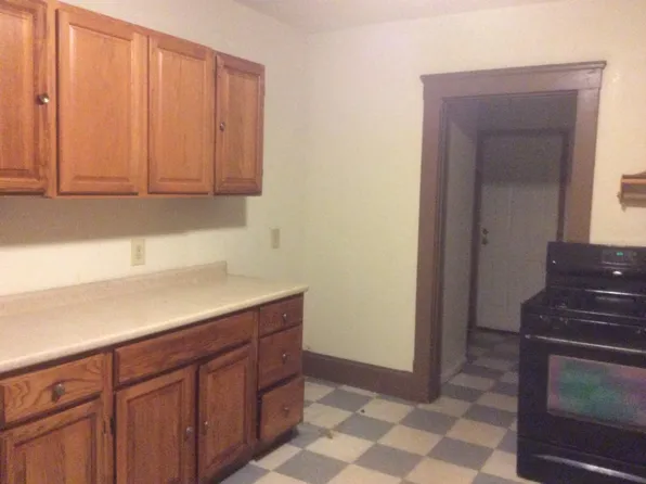 1148 Clay Ave, Alliance, OH 44601