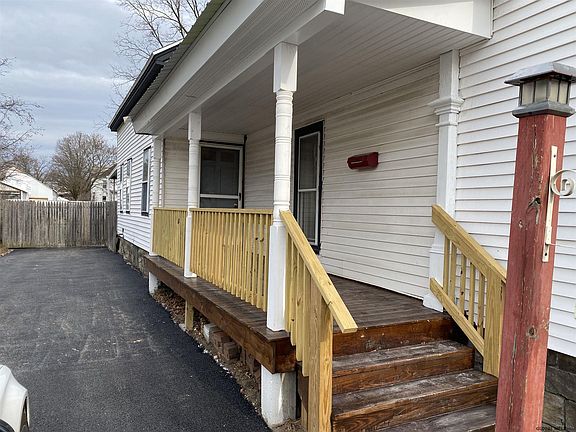 2nd image of 24 Grand St