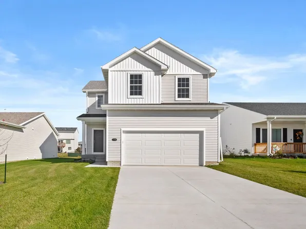 1745 Tuscany Dr SE, Altoona, IA 50009