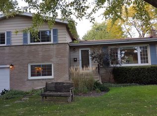 1334 Central Ave, Deerfield, IL 60015