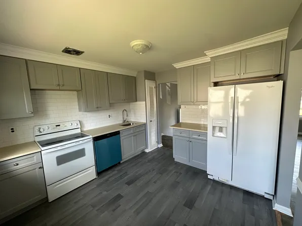 (undisclosed Address), Newark, DE 19713