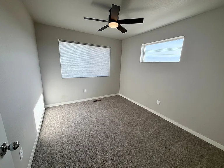1353 Reynolds St #18E — Photo 12