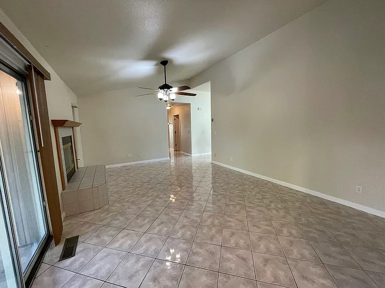 1580 Rehrmann Dr — Photo 19