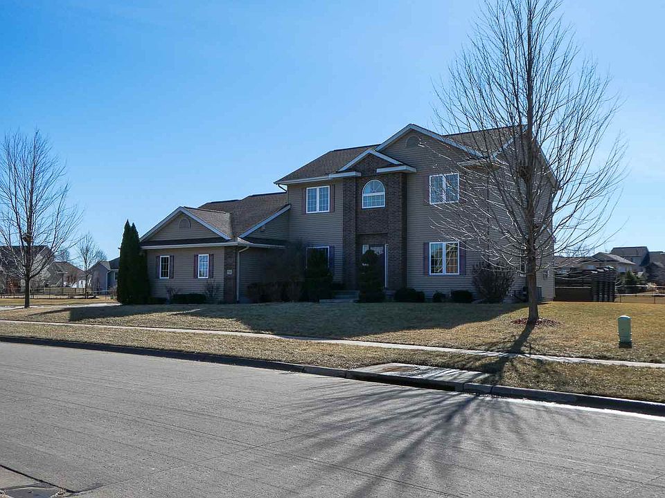 1st image of 710 Fox Valley Dr