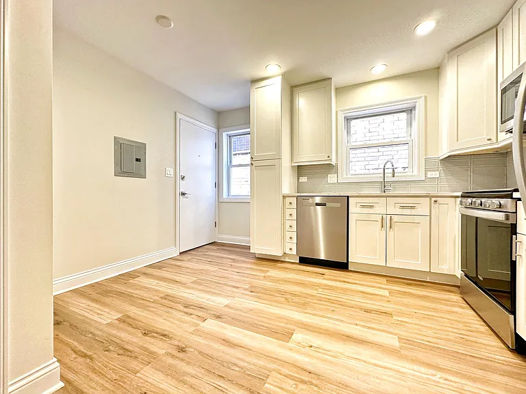 5308 N Damen Ave #3R — Photo 8