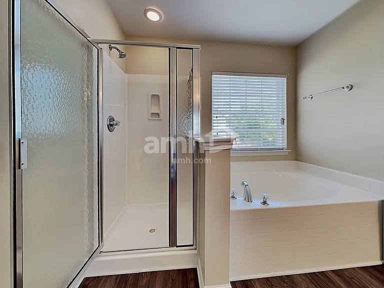 111 Graduate Ln — Photo 12