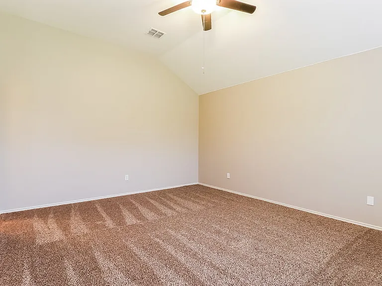 1082 Magnolia Ln — Photo 9