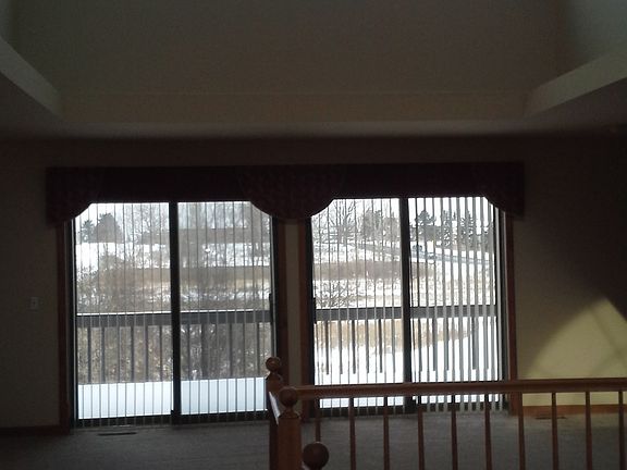 entry/living room