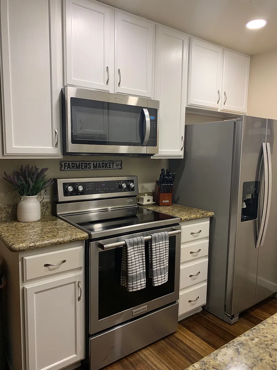 Building Photo - 604 Arcadia Dr #1