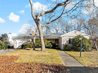293 River View Ln, Centerville, MA 02632