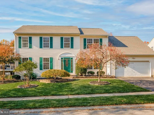 204 Longmeadow Dr, Wilmington, DE 19810