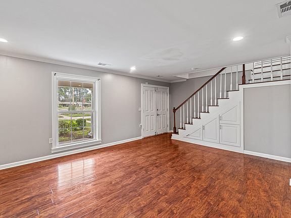 5th image of 3008 Jamestown Rd