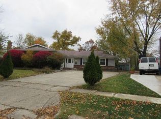 1728 Peardale Rd N, Columbus, OH 43229