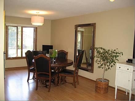 Seperate eat in dining room