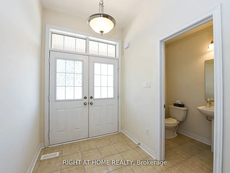245 Sarah Cline Dr — Photo 2