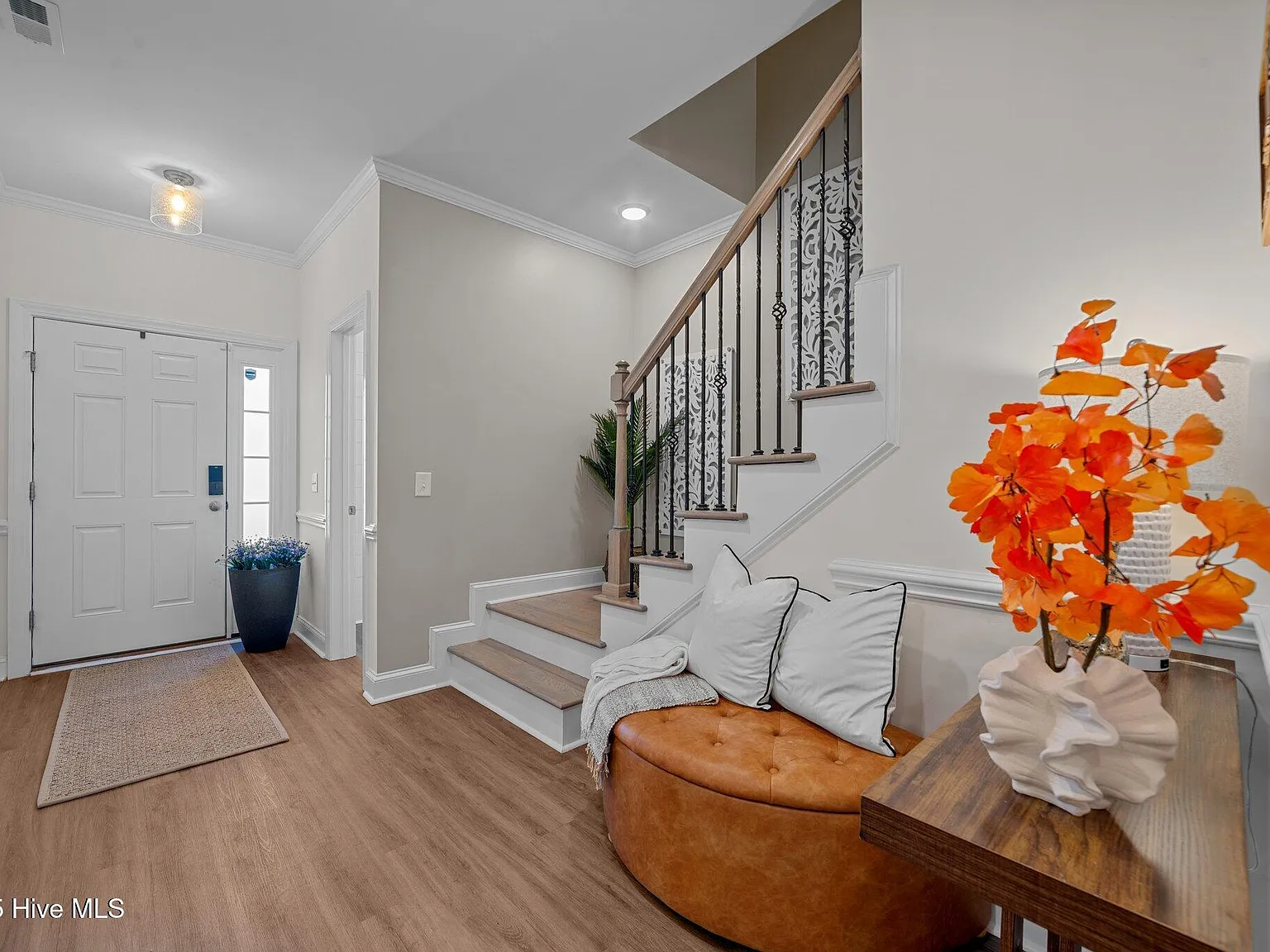 3 bed, 2.5 bath, $2,499 — Photo 4