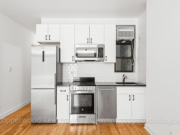 2nd image of 1592 1st Ave #2AA