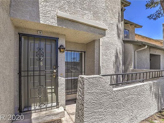 2nd image of 2941 Country Manor Ln APT 28