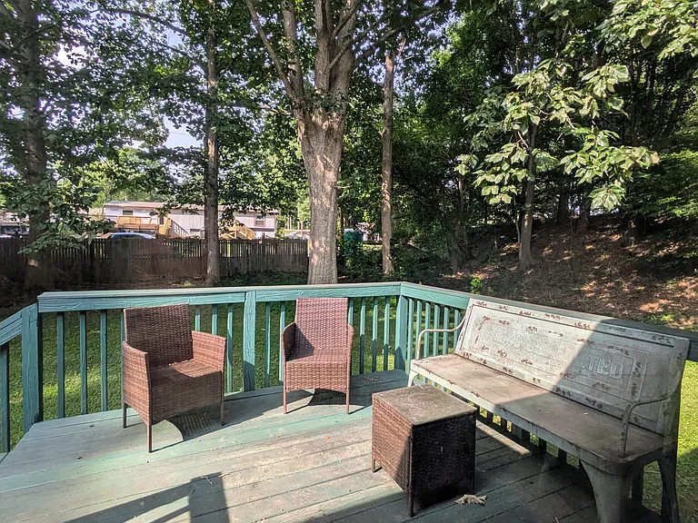 109 Dunn Ave — Photo 14